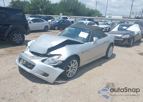 2002 Honda S2000 z USA, uszkodzony, nr VIN JHMAP11482T000318